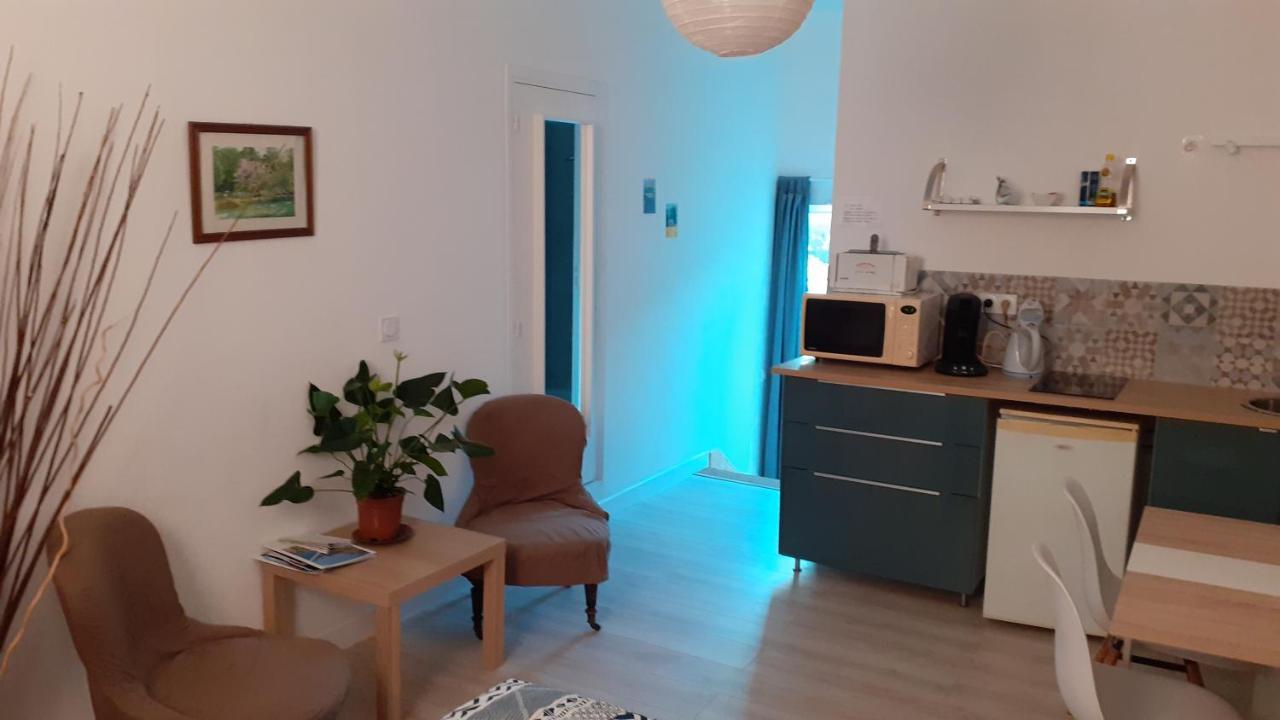 Studio 22M2 Vence Centre Au Calme Apartment Bagian luar foto