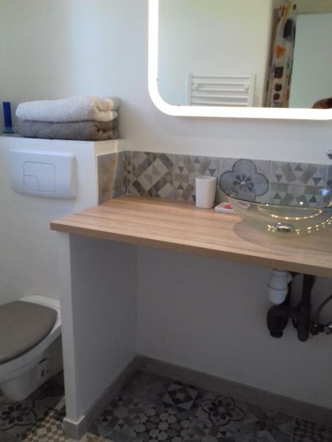 Studio 22M2 Vence Centre Au Calme Apartment Bagian luar foto